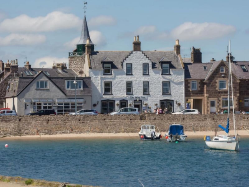 Overlooking Stonehaven harbour, near the north-east town's open-air heated swimming pool, the Ship Inn was built in 1771 and offers locally caught seafood, and steaks from a local Aberdeen butcher at the on-site restaurant.