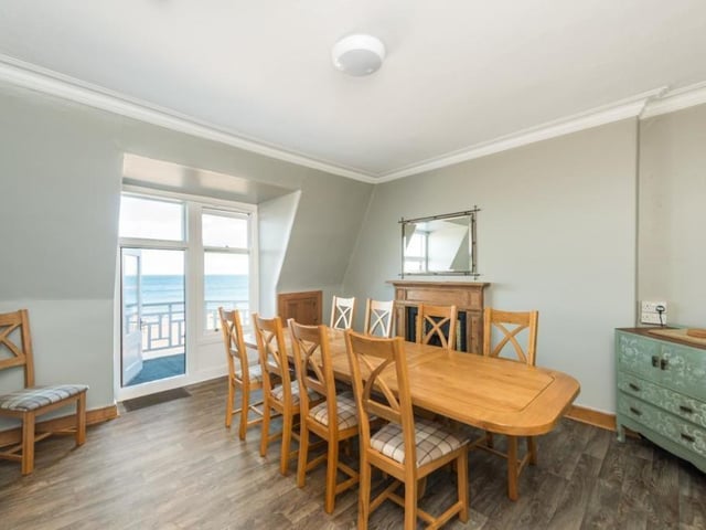 Dining room.