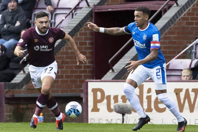 Hearts' Robert Snodgrass and Rangers' James Tavernier compete during the clubs' Premiership clash at Tynecastle. Photo by Alan Harvey / SNS Group