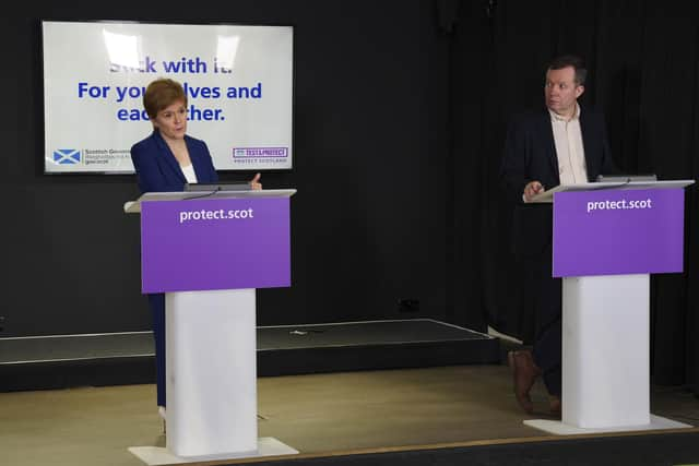 The National Clinical Director Jason Leitch has been criticised for defending Nicola Sturgeon after she was pictured in a barber shop without a face mask.