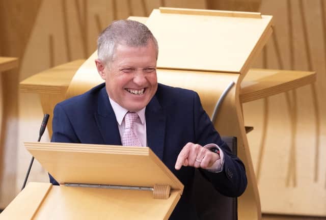 Willie Rennie criticised Scottish Government spending on cutting up doors.