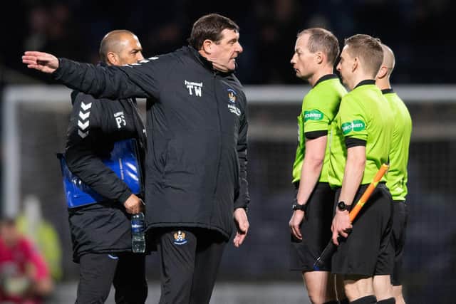 Kilmarnock manager Tommy Wright confronts referee Willie Collum over the penalty decision in the 1-0 defeat to Raith. (Photo by Mark Scates / SNS Group)