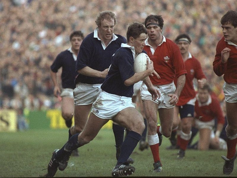 Also scoring 24 tries on the wing was Tony Stanger. It took him 58 matches to reach the total from 1989–1998.