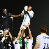 Northampton's Courtney Lawes wins a lineout against Glasgow Warriors' Sintu Manjezi during the Investec Champions Cup match at Scotstoun Stadium. (Photo by Ross MacDonald / SNS Group)