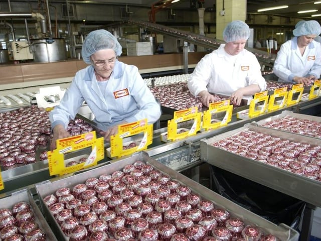 As of about 2015 the company maDE upwards of 75 tons of caramel per week, with about 10-12 million teacakes and biscuits being produced per week.