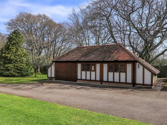 This five bed home in Hook Park Road, Warsash is on the market for £2.85m. It is listed on Zoopla by Charters
