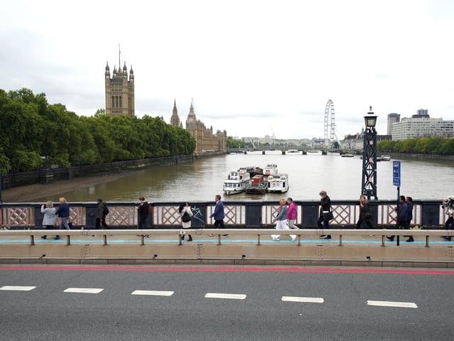 By 10am on Thursday, the queue was around three miles long and stretched past London Bridge to HMS Belfast.