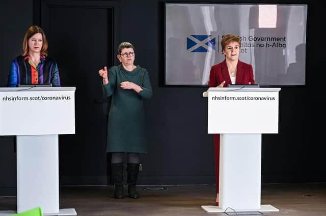 Should Nicola Sturgeon share 'burden' of briefings?