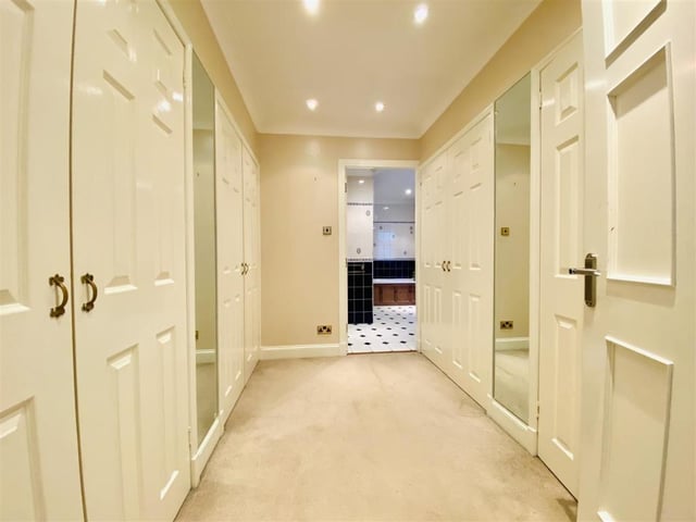 Bedroom 2 dressing room.