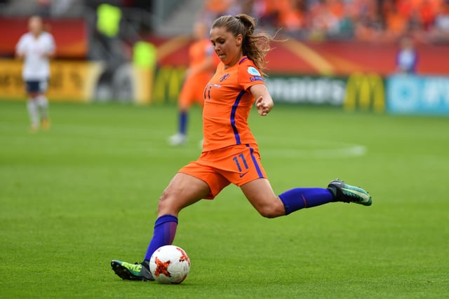 Another Dutch maestro is Martens, who has shown her ability for a number of years. A serial trophy winner with Barcelona, she completed a move to Paris St. Germain last month.