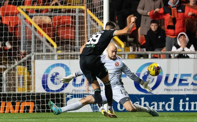 Hibs' Mykola Kukharevych misses a chance during a cinch Premiership match against Dundee United.