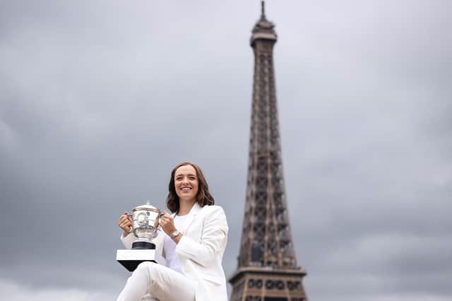 Iga Swiatek, the reigning French Open champion, is the top women's seed.