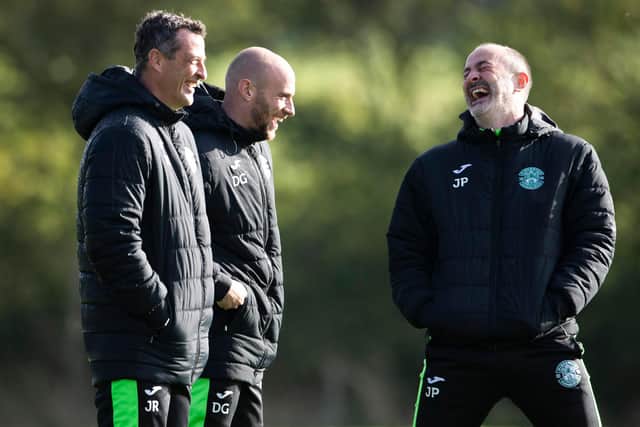 Hibs manager Jack Ross shares a laugh with first team coach David Gray and assistant manager John Potter. (Photo by Paul Devlin / SNS Group)