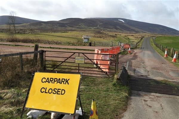 Barriers have been erected to prevent drivers using the Tinto Hill car park. Picture: Quothquan and Thankerton Community.