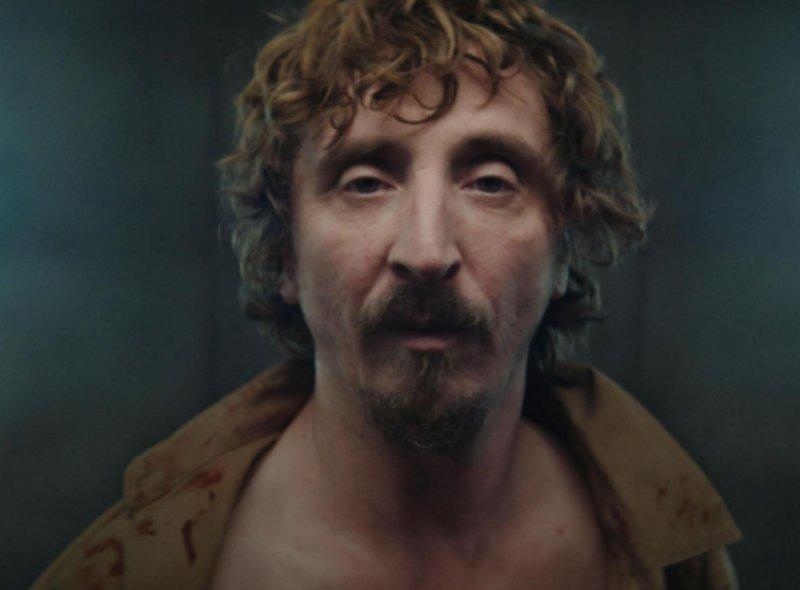 The Platform is a social sci-fi horror which follows a world in which people enter a vertical prison with one cell per level and two people per cell. They have only one food platform and two minutes per day to feed which puts the inmates into a recurring nightmare - who can survive?