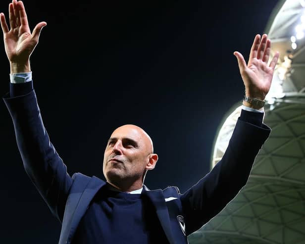 Kevin Muscat farewells the Melbourne Victory crowd after coaching his last match for the club in 2019. (Photo by Robert Cianflone/Getty Images)