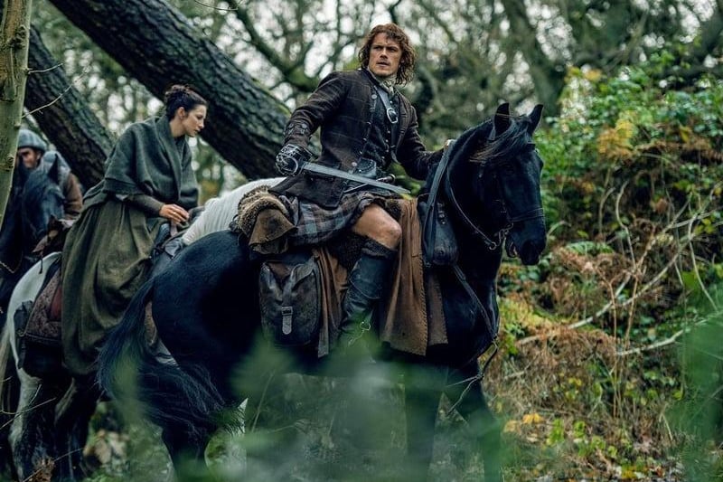 Some characters from previous seasons will be back for season 7, including Geillis Duncan (Lotte Verbeek), Dougal MacKenzie (Graham McTavish), Brian Fraser (Andrew Whipp), Ian Murray (Steven Cree), Laoghaire Fraser (Nell Hudson) and Joan MacKimmie (Layla Burns).