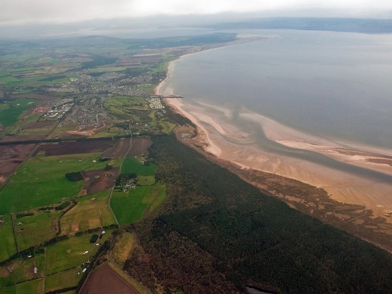 Moray has a slightly lower life satisfaction score of 7.5 out of 10.