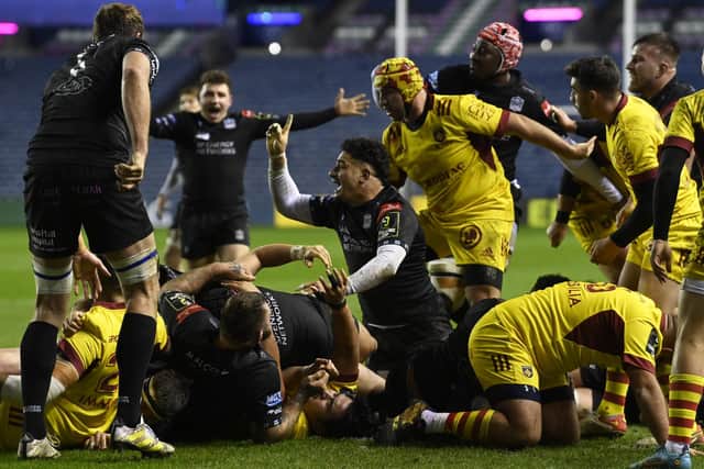 Glasgow Warriors' get a penalty try as Sione Tuipulotu goes over during the Challenge Cup win over Perpignan at BT Murrayfield. (Photo by Rob Casey / SNS Group)