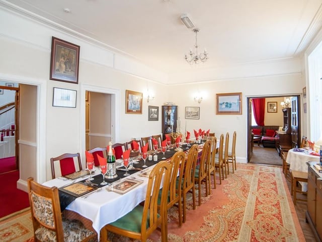 Dining room.
