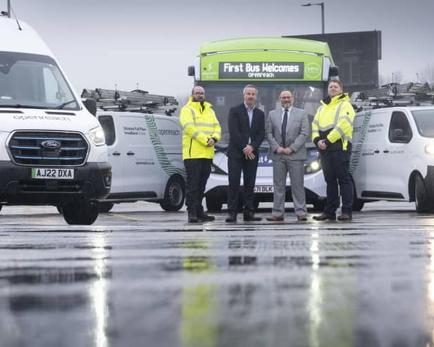 Robert Thorburn, Openreach Scotland's partnership director (second from left), and Graeme Macfarlan, First Bus Scotland's commercial director (second from right). Picture: contributed.