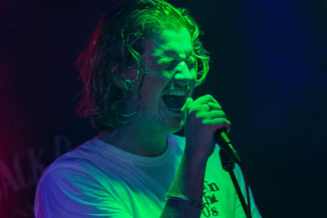 Frontman Cameron Middlemas, wearing a ‘made in the nineties’ t-shirt, said it 'felt absolutely amazing' to be back performing at live gigs (Photo: Rachel Duncan, @shotby_rachel).