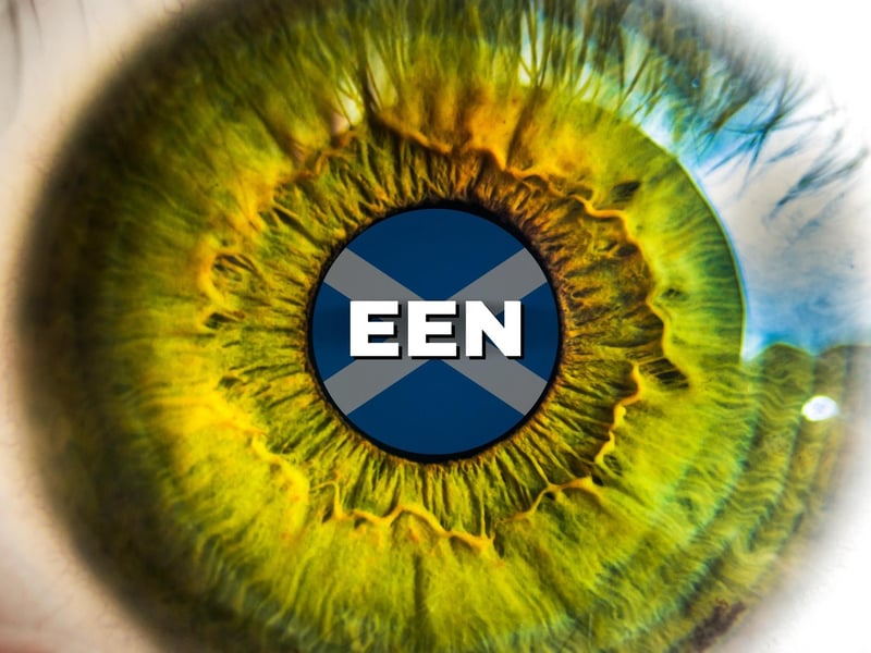 The English translation of the Scots “een” is eyes. One example from Stoory Duster goes: ““Ah’m no sure it’s ethical tae transplant the een o a hoolet intae the heid o a peepin tom” (I am not sure it is ethical to transplant the eyes of an owl into the head of a peeping tom.)