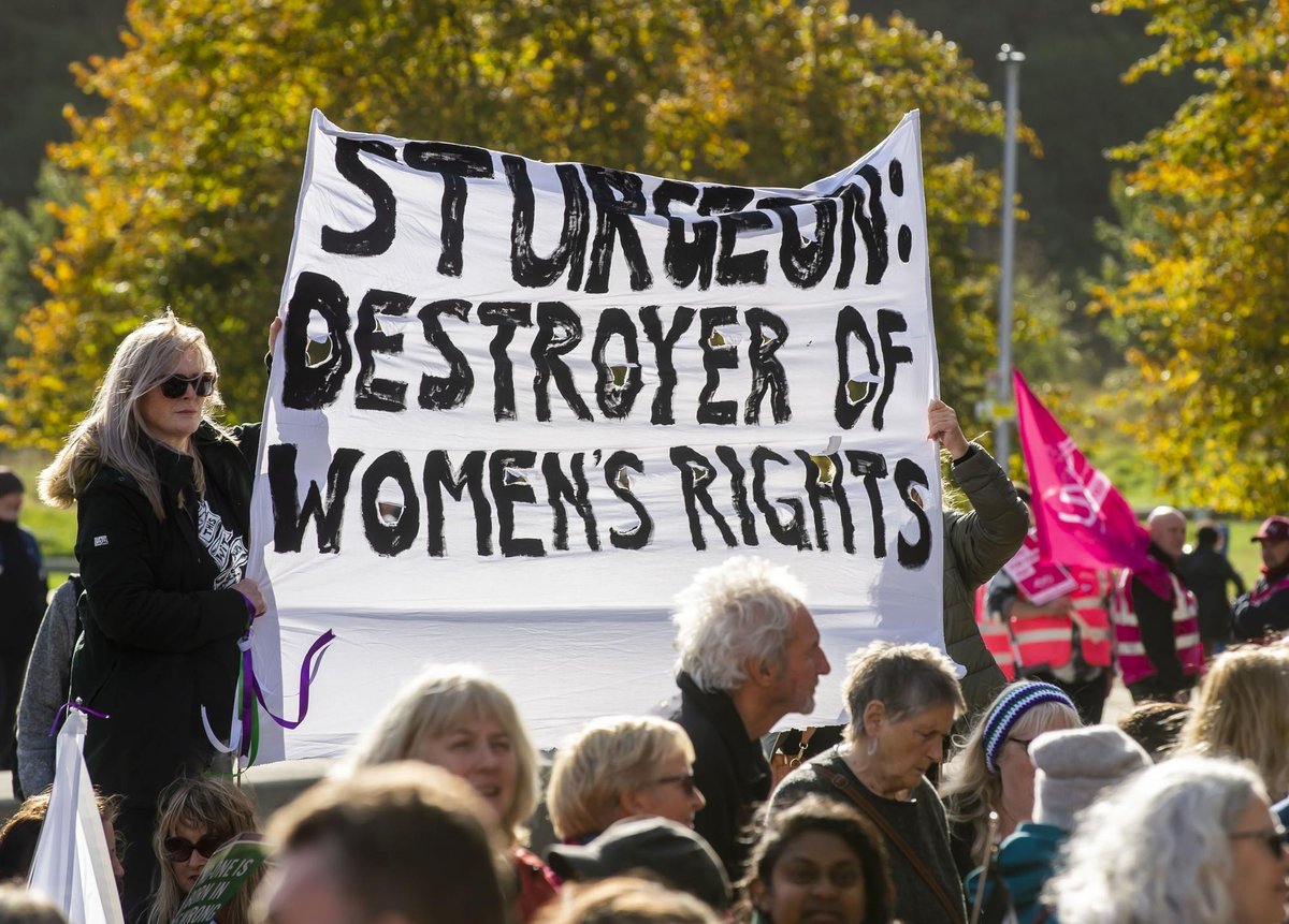 JK Rowling wears T-shirt calling Nicola Sturgeon ‘destroyer of women’s rights’
