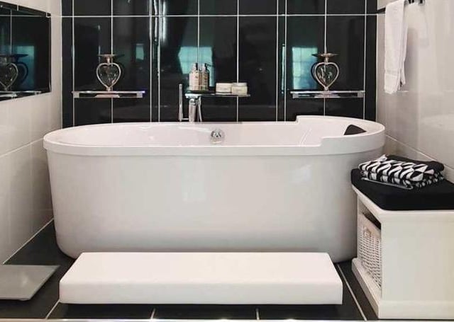 Annexe - en-suite.