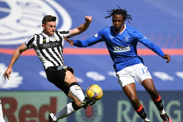 St Mirren's Nathan Sheron (left) challenges Joe Aribo during the Scottish Premiership match between Rangers and St Mirren at Ibrox Stadium on August 09, 2020 (Craig Foy / SNS Group)