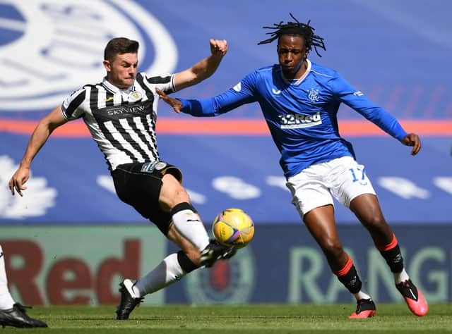 St Mirren's Nathan Sheron (left) challenges Joe Aribo during the Scottish Premiership match between Rangers and St Mirren at Ibrox Stadium on August 09, 2020 (Craig Foy / SNS Group)