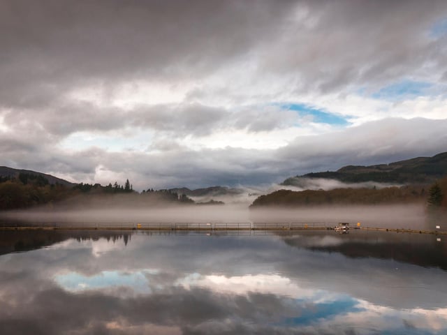 Located just outside Pitlochry, Faskally attracts thousands of tourists in Ocotber and November when it becomes lit up as 'the Enchanted Forest'. The woodland is well worth visiting over winter too, with a circuit of Loch Faskally making for an leisurely and pleasant stroll.