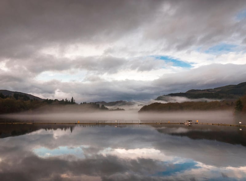 Located just outside Pitlochry, Faskally attracts thousands of tourists in Ocotber and November when it becomes lit up as 'the Enchanted Forest'. The woodland is well worth visiting over winter too, with a circuit of Loch Faskally making for an leisurely and pleasant stroll.