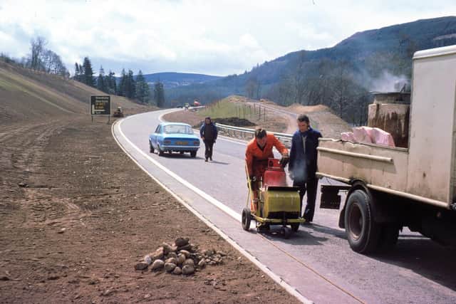 A new stretch of the A9 north of Dunkeld in 1977. (Photo by Scottish Roads Archive)