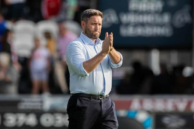 Hibs manager Lee Johnson has had his gall bladder removed.