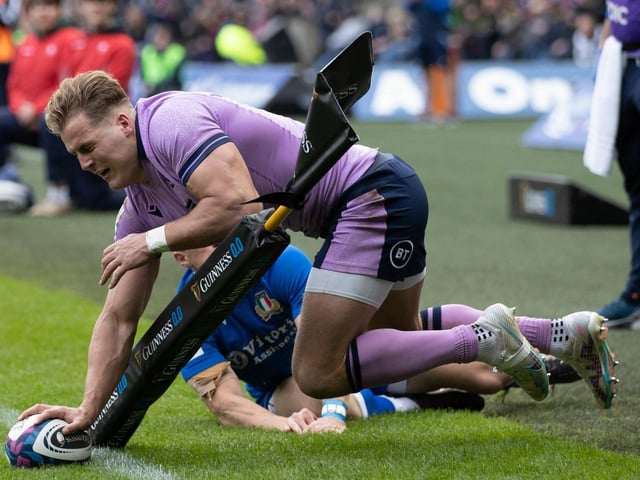 Showed acrobatic brilliance for the opening try and was a constant threat. His searing break for the final try will live long in the memory. 7