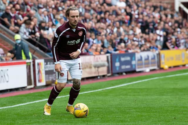 Barrie McKay made his Hearts debut i the Edinburgh derby Hibs. (Photo by Ross Parker / SNS Group)