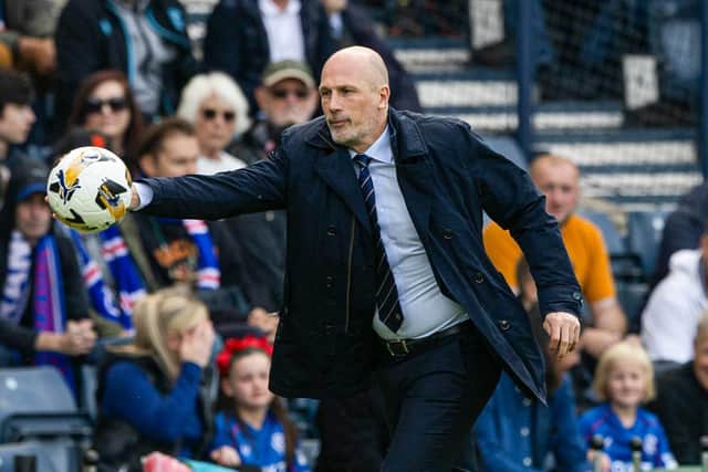 Rangers manager Philippe Clement catches the ball during the 6-0 win over Ross County at Hampden. (Photo by Craig Williamson / SNS Group)