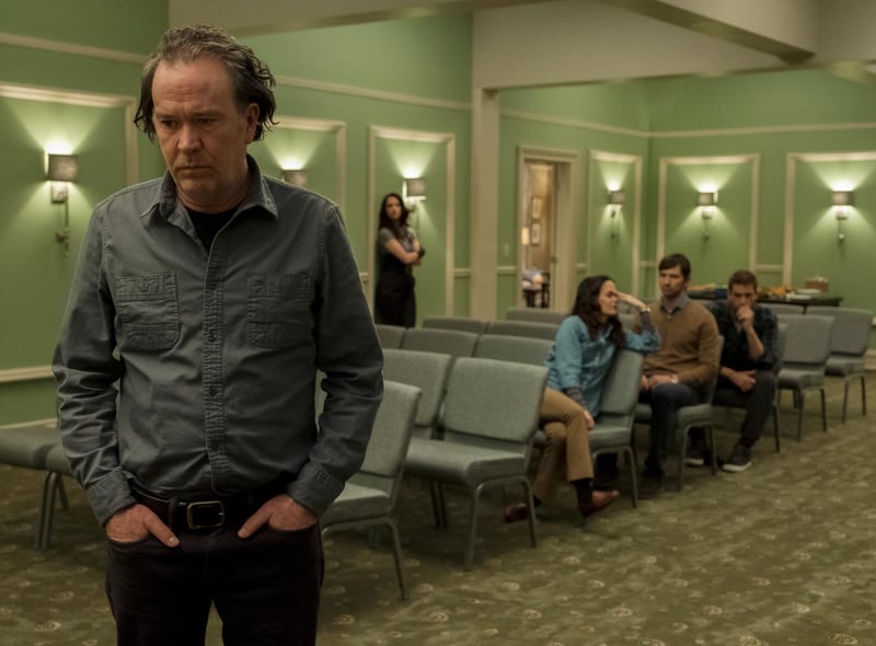 The Haunting of Hill House flashes between past and present, as a fractured family confronts haunting memories of their old home. The terrifying events means a whopping 28 jump scares are included.