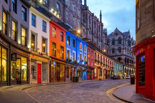 The Magical Places on Earth blog posted a photograph of Victoria Street in Edinburgh with the caption "Edinburgh, England" followed by a Union flag emoji.