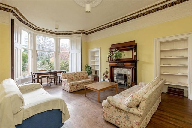 Sitting room.