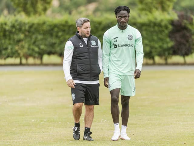 Hibs boss Lee Johnson wants Elie Youan to remain at the club long-term. (Photo by Euan Cherry / SNS Group)