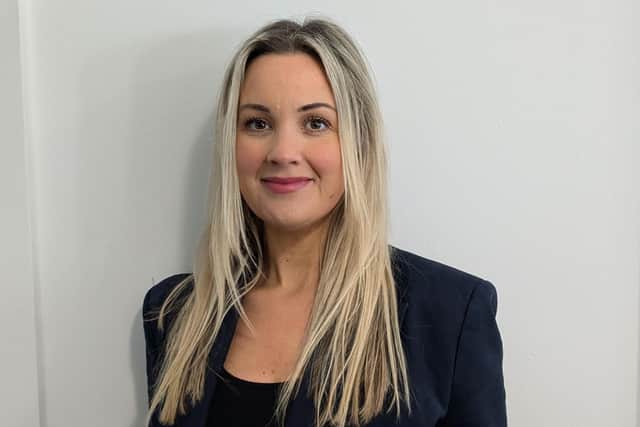 Laura McKenna is a trained and experienced mediator
