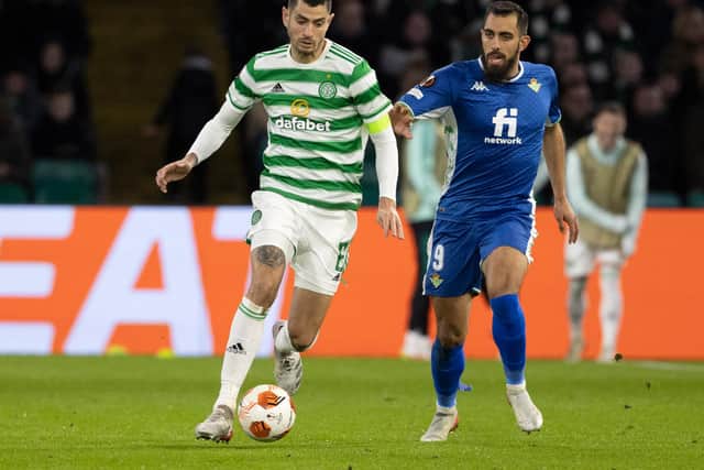 Nir Bitton wore the Celtic captain's armband in the 3-2 win over Real Betis. (Photo by Alan Harvey / SNS Group)