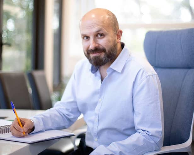 Professor Vik Veer