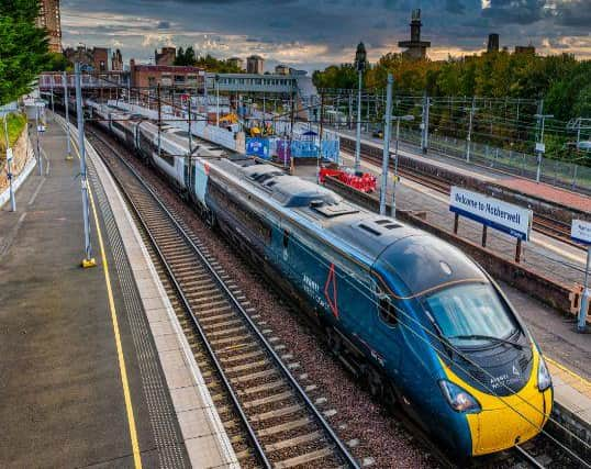 An Avanti Pendolino tilting train