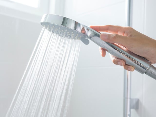 By purchasing a ‘water-efficient’ shower head you can reduce water consumption and therefore gas consumption. Shower heads designed to save water can lower water consumption by 40% and, if heating water accounts for roughly 20% of household gas consumption, this is a significant saving. It is estimated you can lower gas consumption by 4% via this method.