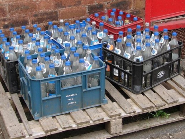 On the Irn-Bru official website a poll was released asking people what their favourite vessel was for drinking Irn Bru. It turned out that the vast majority (71%) preferred to drink it out of a glass bottle rather than a can.