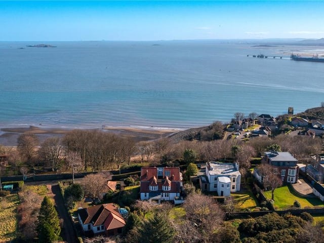 An impressive elevated coastal setting.