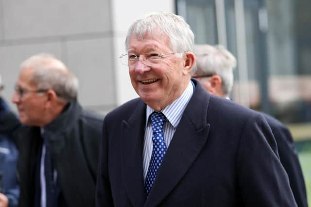 Sir Alex Ferguson recently sent a series of congratulatory texts to Campbell.